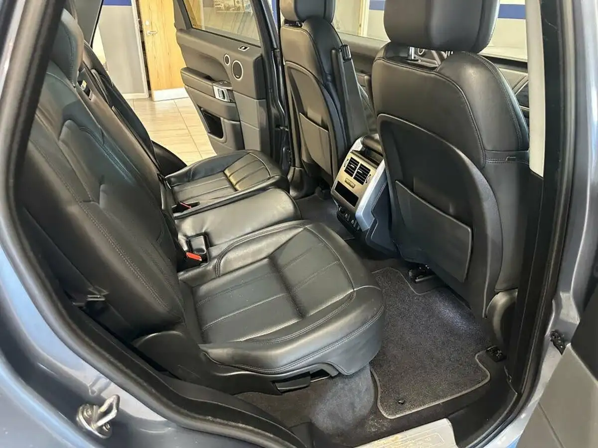 2022-land-rover-range-rover-sport-30-d250-hse-big-14