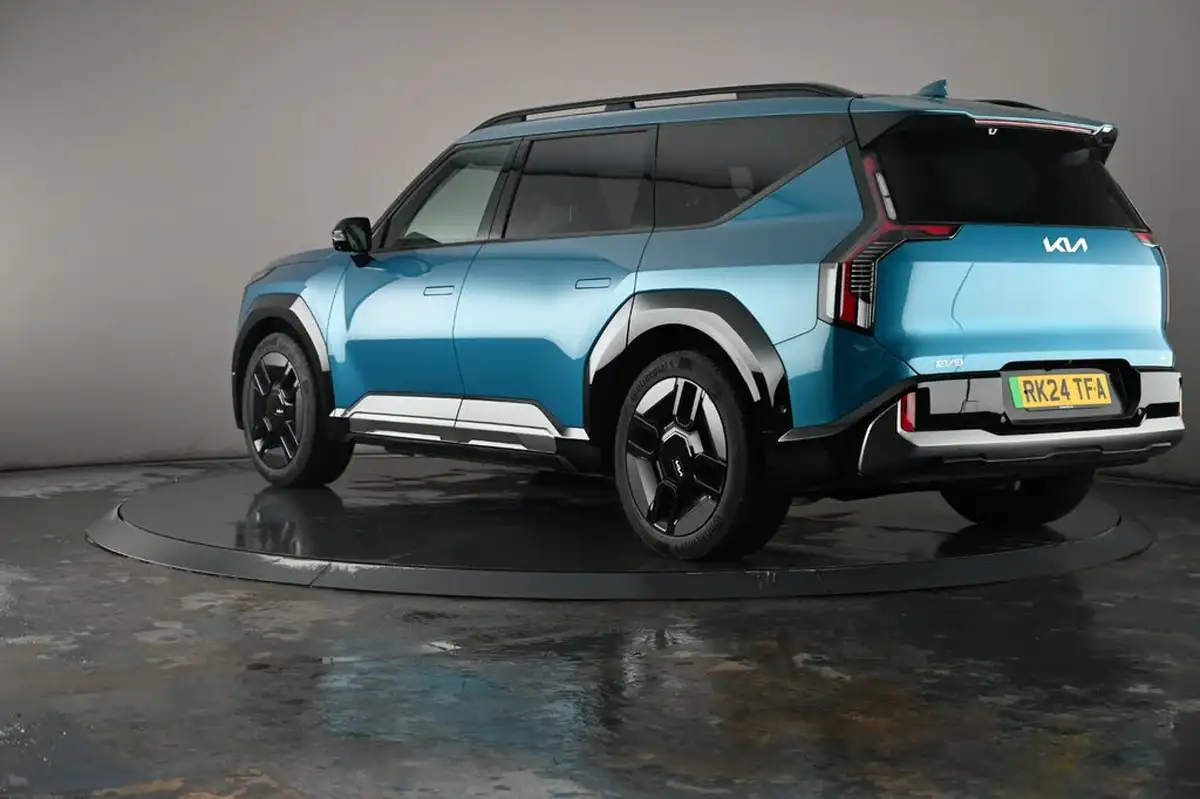 2024-kia-ev9-e-gt-line-s-7-big-19