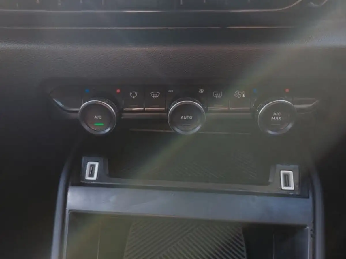 2021-citroen-c4-15bluehdi-shine-110ps-big-15