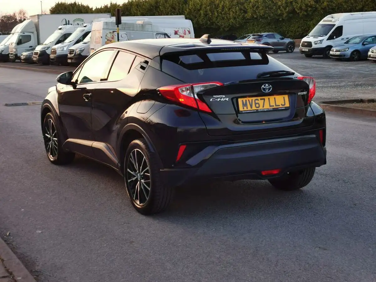 2017-toyota-c-hr-18-vvt-i-excel-big-2