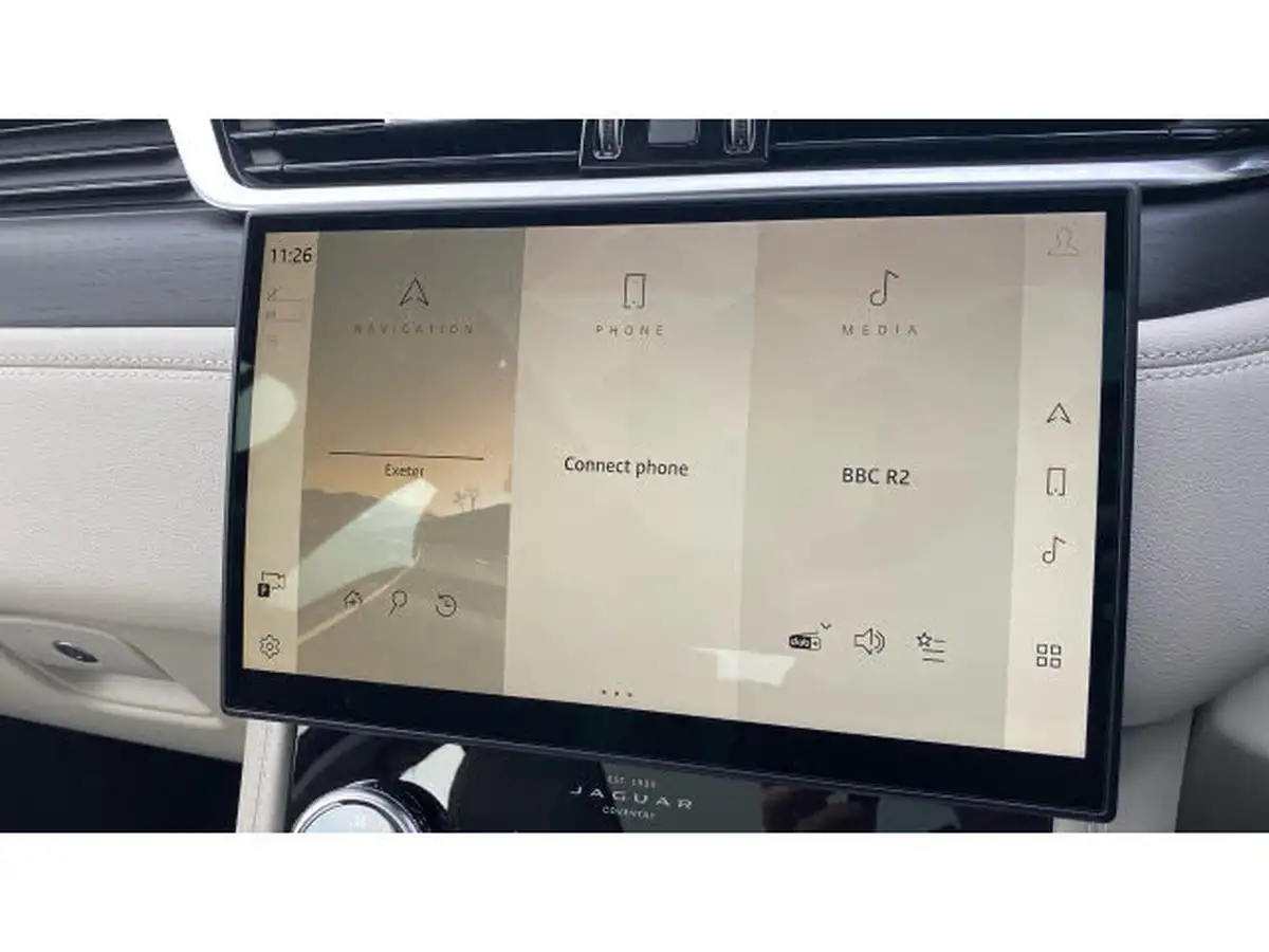 2022-jaguar-f-pace-20-d200-r-dynamic-hse-big-40