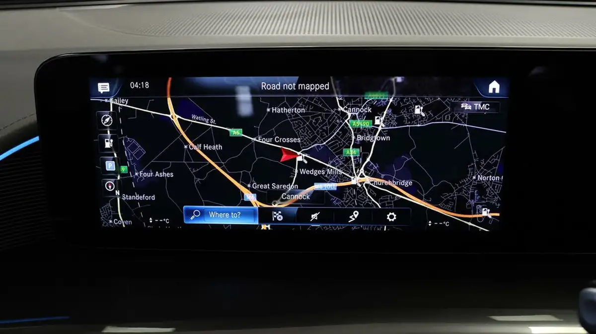 2022-mercedes-benz-eqc-e-eqc-400-amg-line-big-10