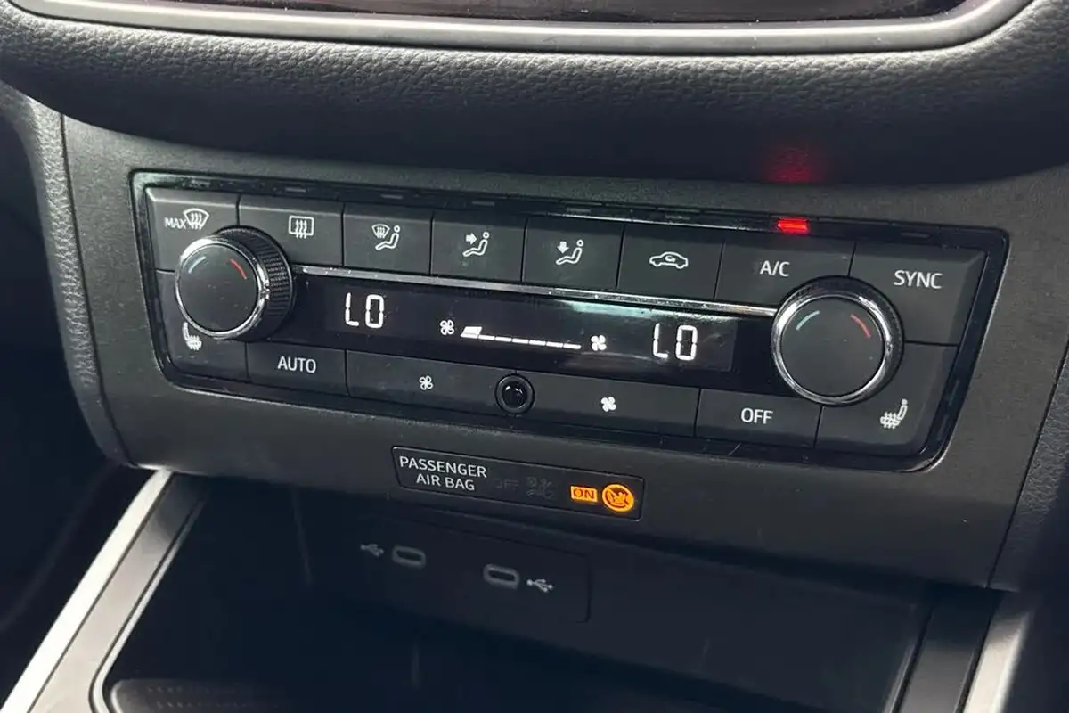 2021-seat-arona-10-tsi-fr-red-edition-big-18