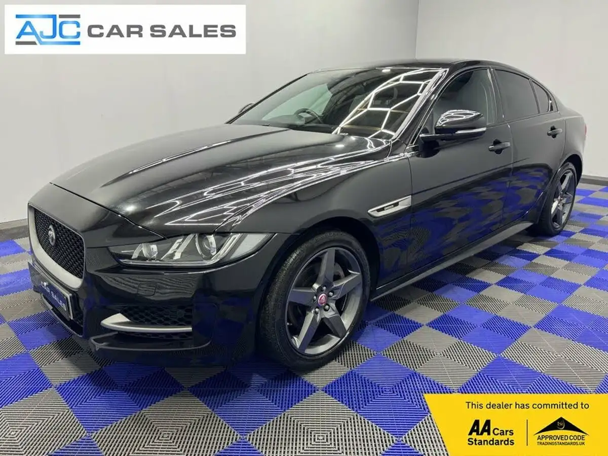 2017-jaguar-xe-20d-r-sport-240ps-awd-ss-1998cc-auto-big-0