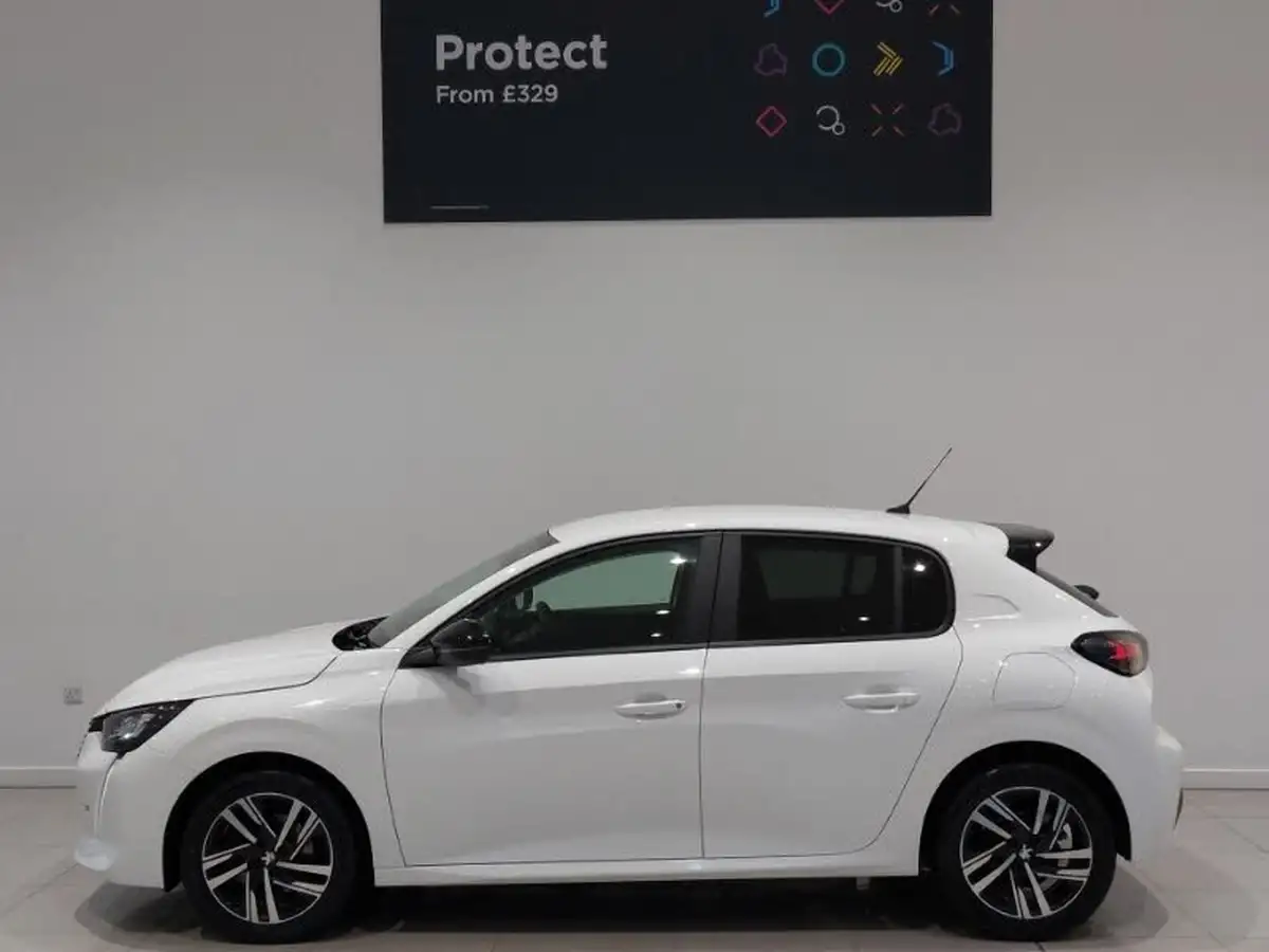 2023-peugeot-208-12-puretech-active-premium-100ps-eat8-big-3