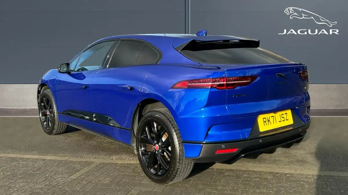 2021-jaguar-i-pace-ev400-black-big-1