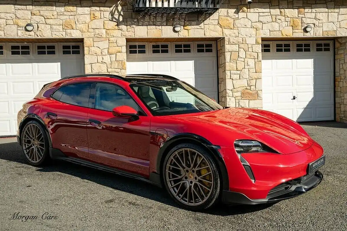 2021-porsche-taycan-e-turbo-s-cross-turismo-awd-big-2