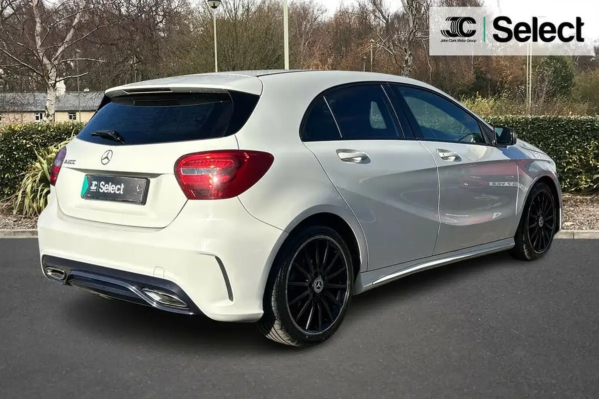 2018-mercedes-benz-a-class-16-a200-amg-line-ss-7g-dct-big-1