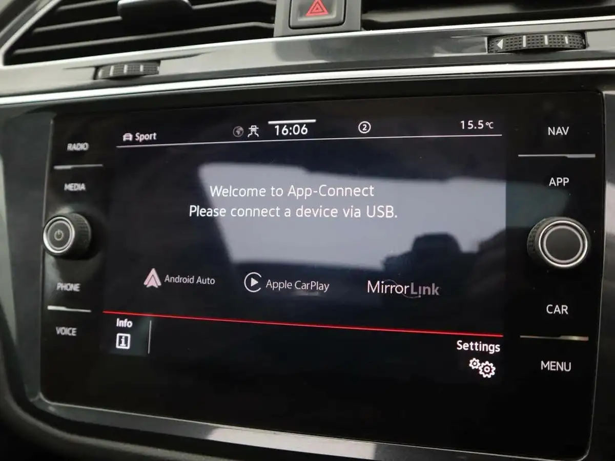 2021-volkswagen-tiguan-15-tsi-elegance-big-16