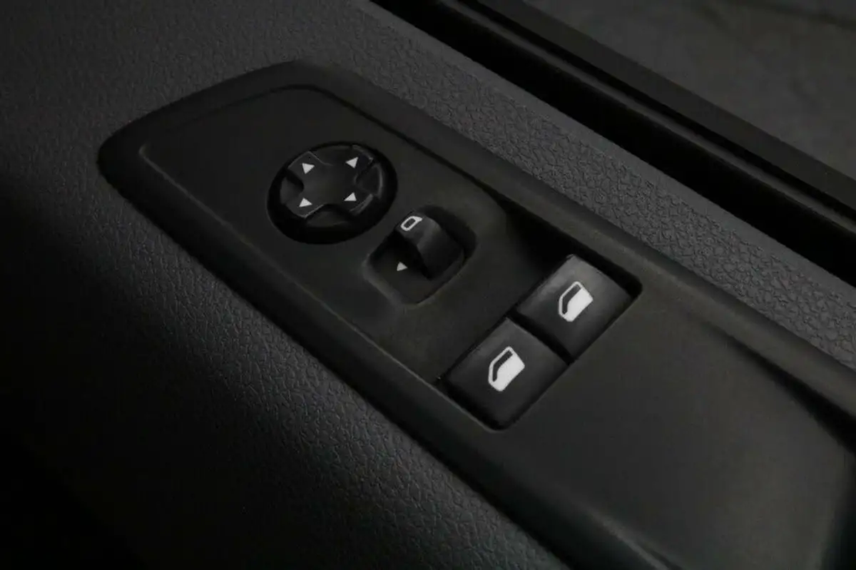 2021-peugeot-expert-e-professional-standard-75kwh-panel-big-62