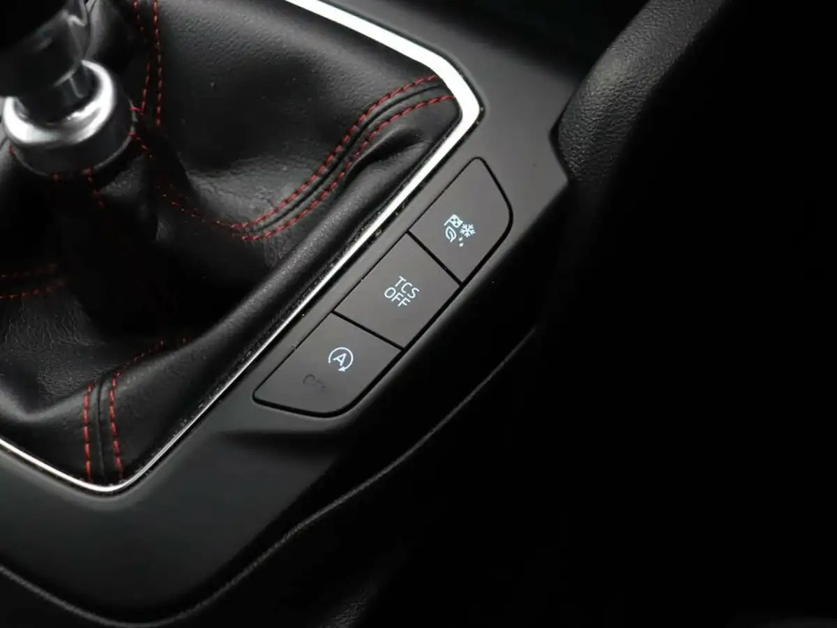 2021-ford-focus-15-st-line-edition-hatchback-big-37