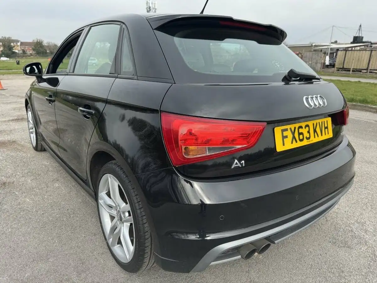 2013-audi-a1-14-s-line-tfsi-122ps-sportback-5d-1390cc-big-39