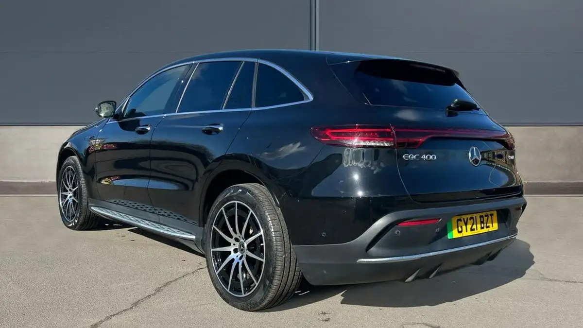 2021-mercedes-benz-eqc-e-eqc-400-amg-line-big-1