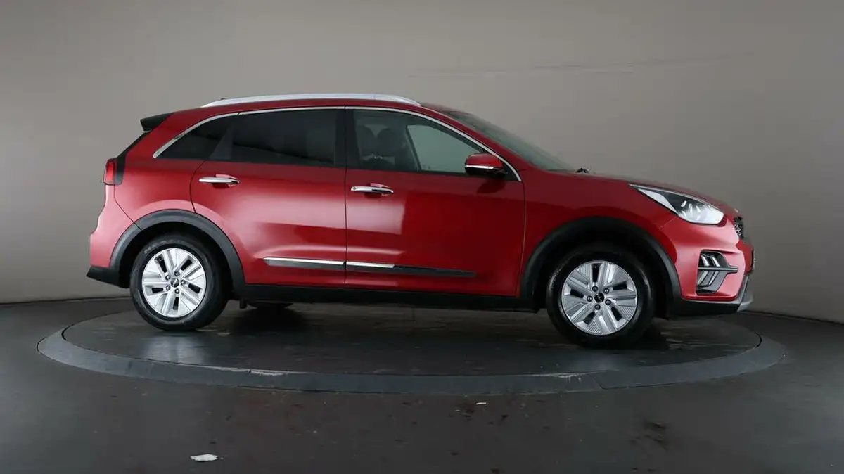 2021-kia-niro-16-gdi-phev-3-42in-cluster-big-59