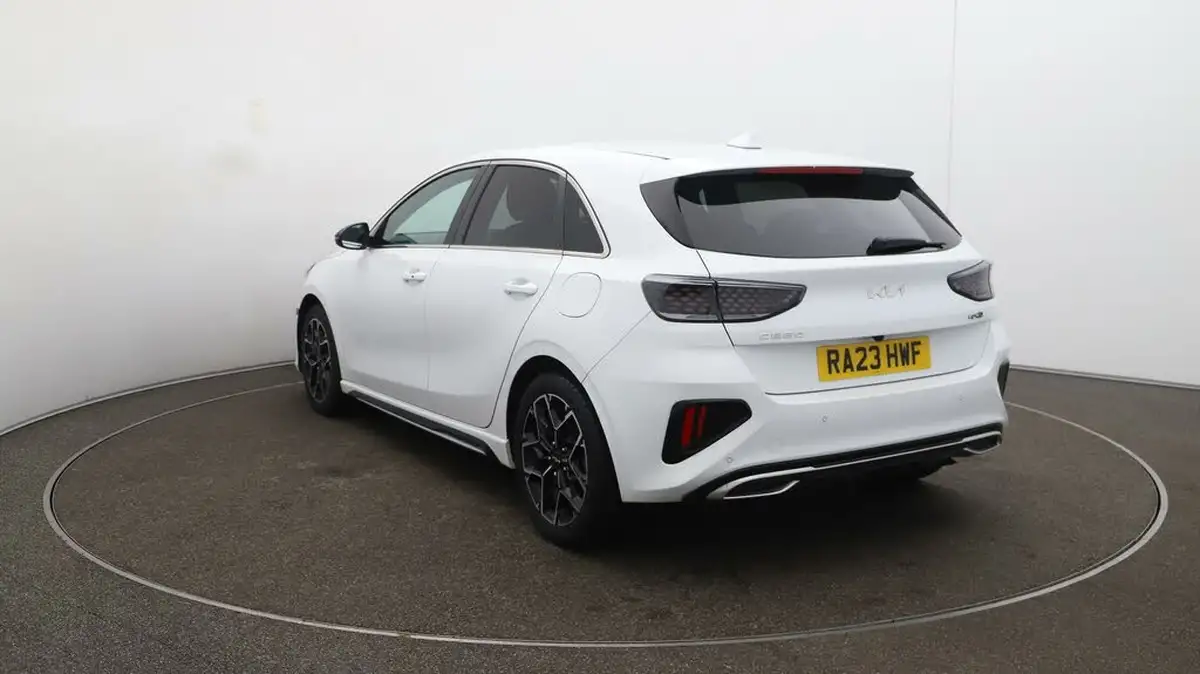 2022-kia-ceed-15-t-gdi-gt-line-big-53