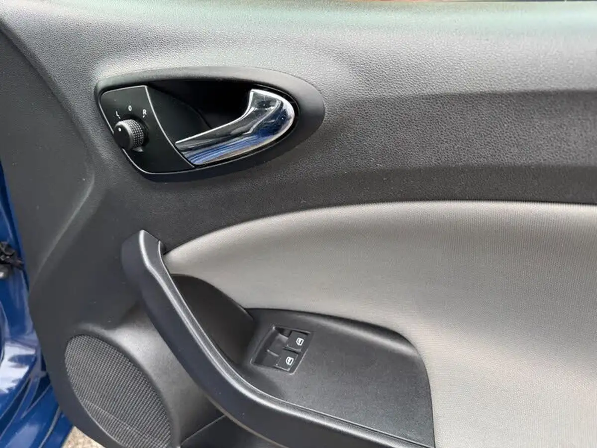 2016-seat-ibiza-12-tsi-se-technology-hatchback-5d-big-33