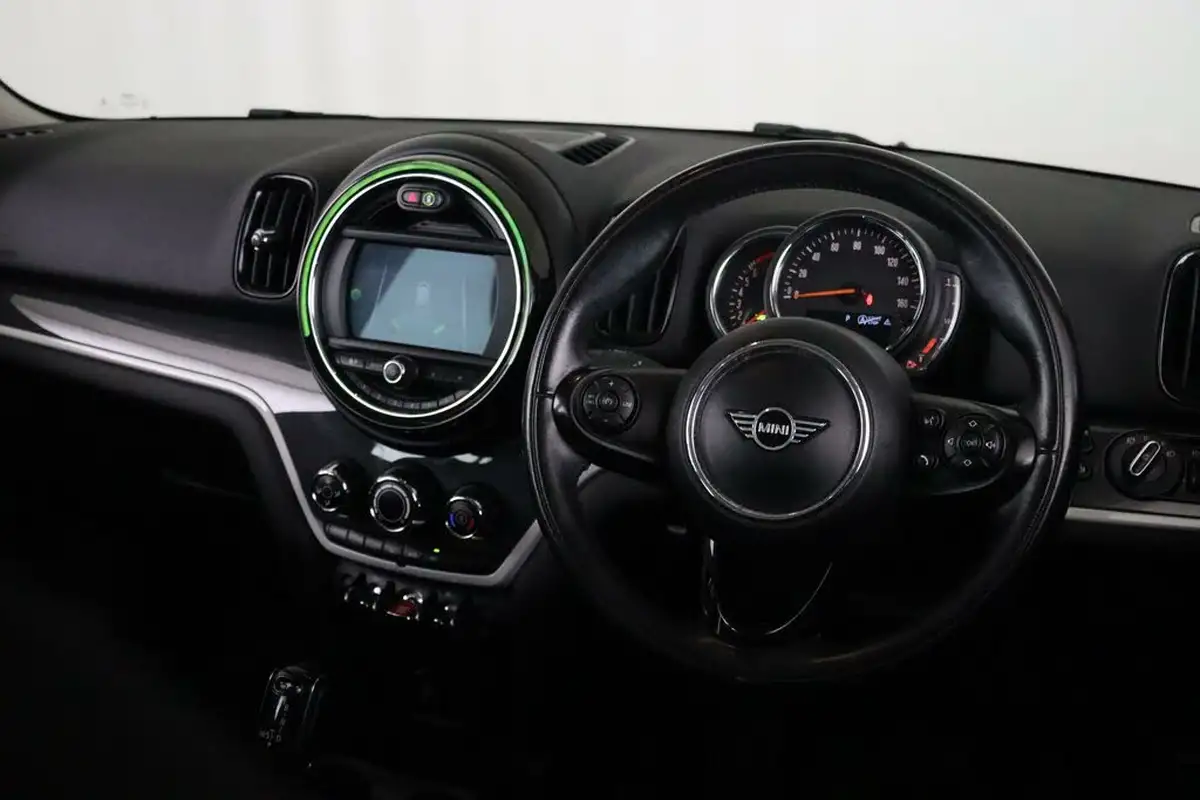 2019-mini-countryman-20-cooper-s-classic-auto-big-14