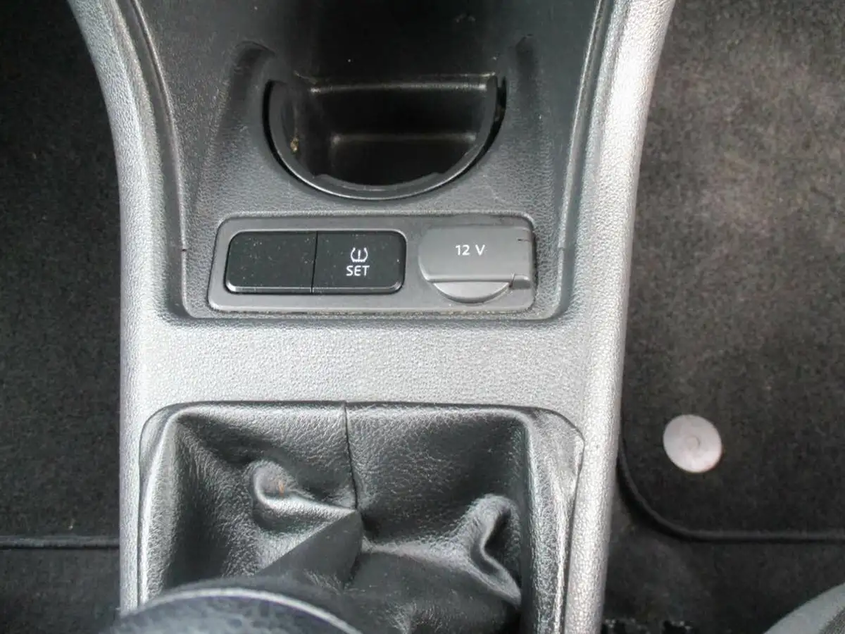 2016-skoda-citigo-10-mpi-colour-edition-3d-big-19