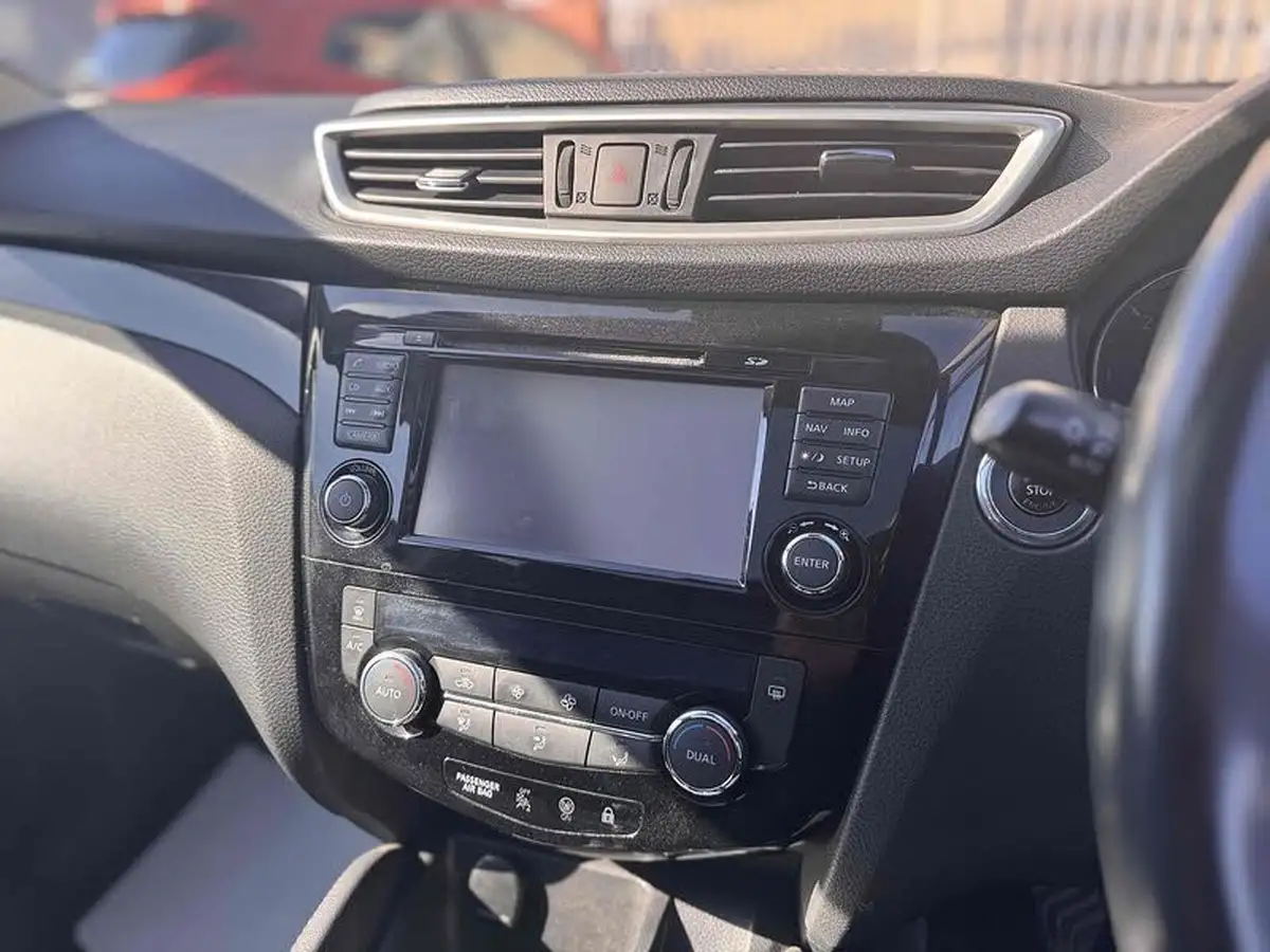 2017-nissan-qashqai-16dci-n-connecta-big-13