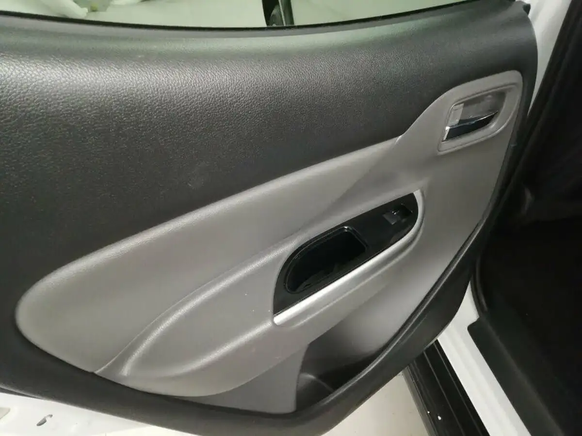 2019-mitsubishi-l200-24di-d-challenger-auto-big-41