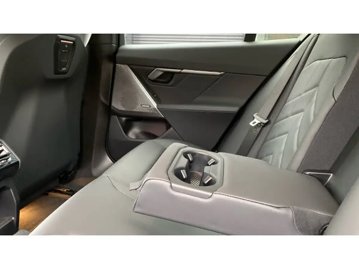 2024-bmw-5-series-e-i5-edrive40-m-sport-saloon-4d-big-34