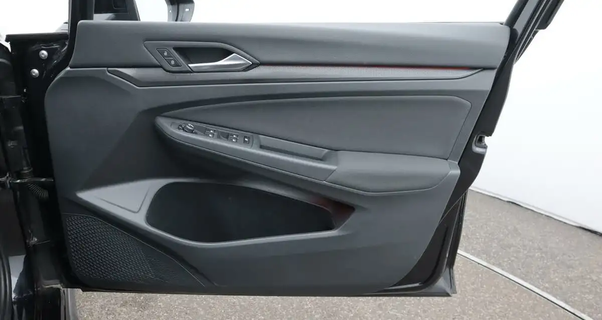 2022-volkswagen-golf-20-tsi-gti-dsg-big-15