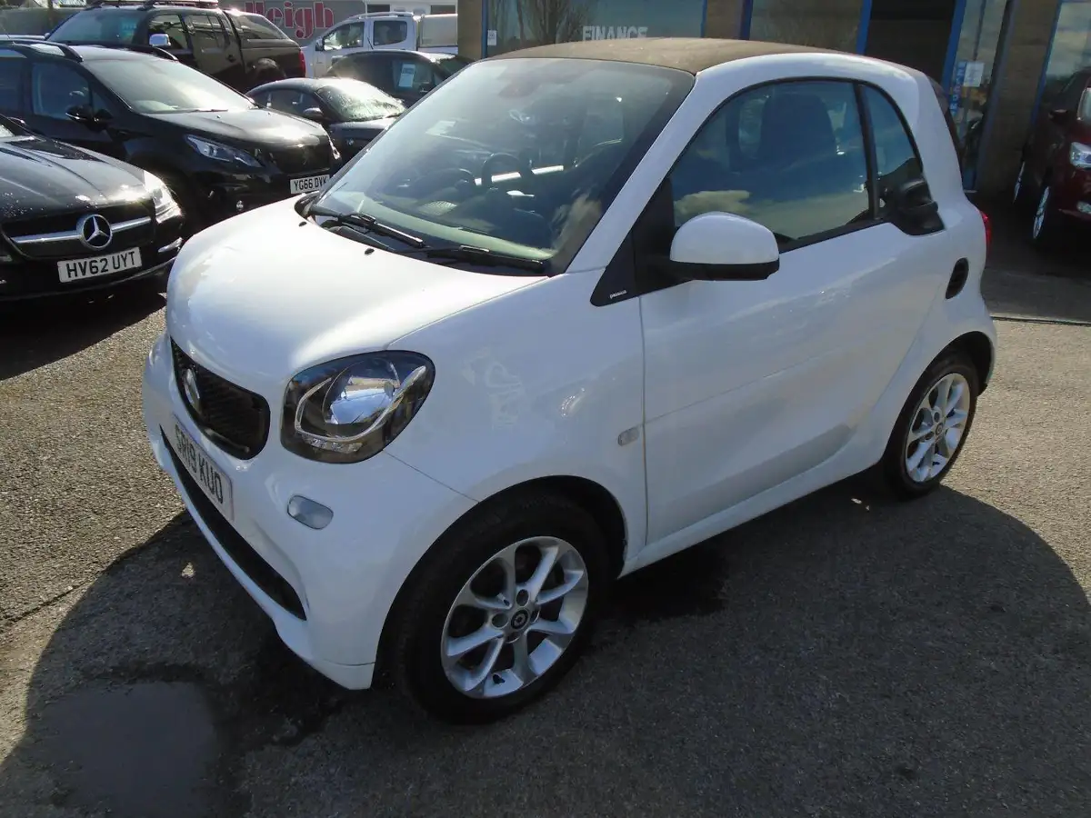 2019-smart-fortwo-10-passion-coupe-big-4