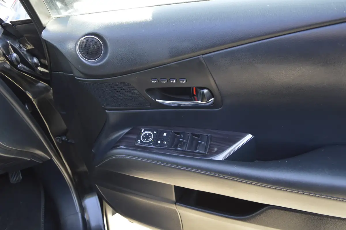 2015-lexus-rx-450h-35-advance-pan-big-14