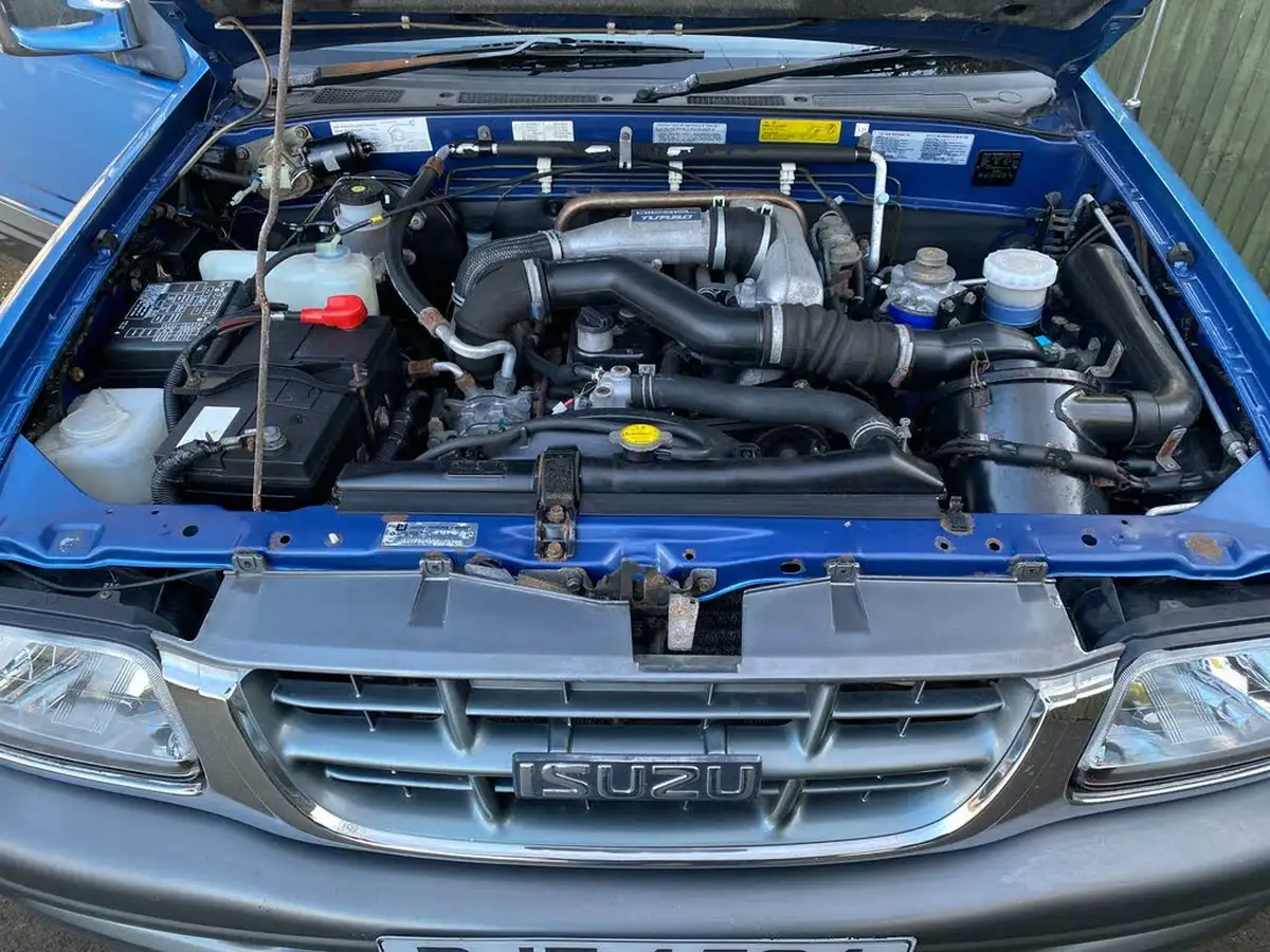 2003-isuzu-rodeo-big-16