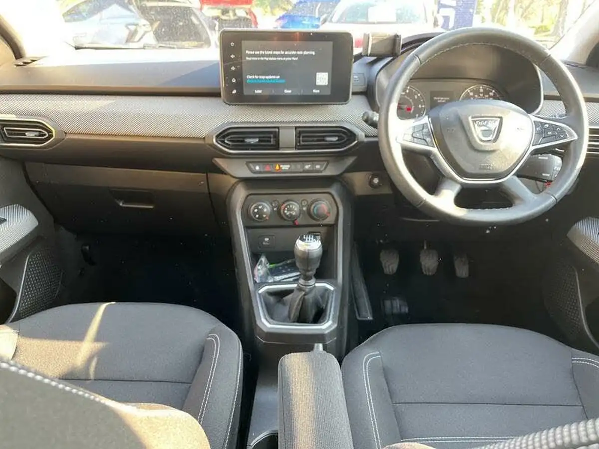 2022-dacia-sandero-10-tce-comfort-90bhp-big-11