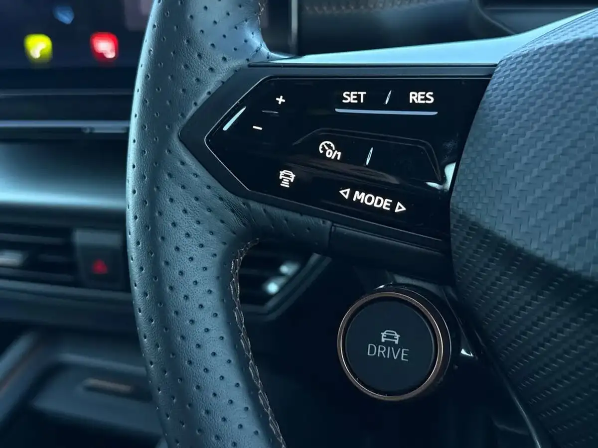 2024-cupra-born-e-v2-230ps-58kwh-e-boost-big-30