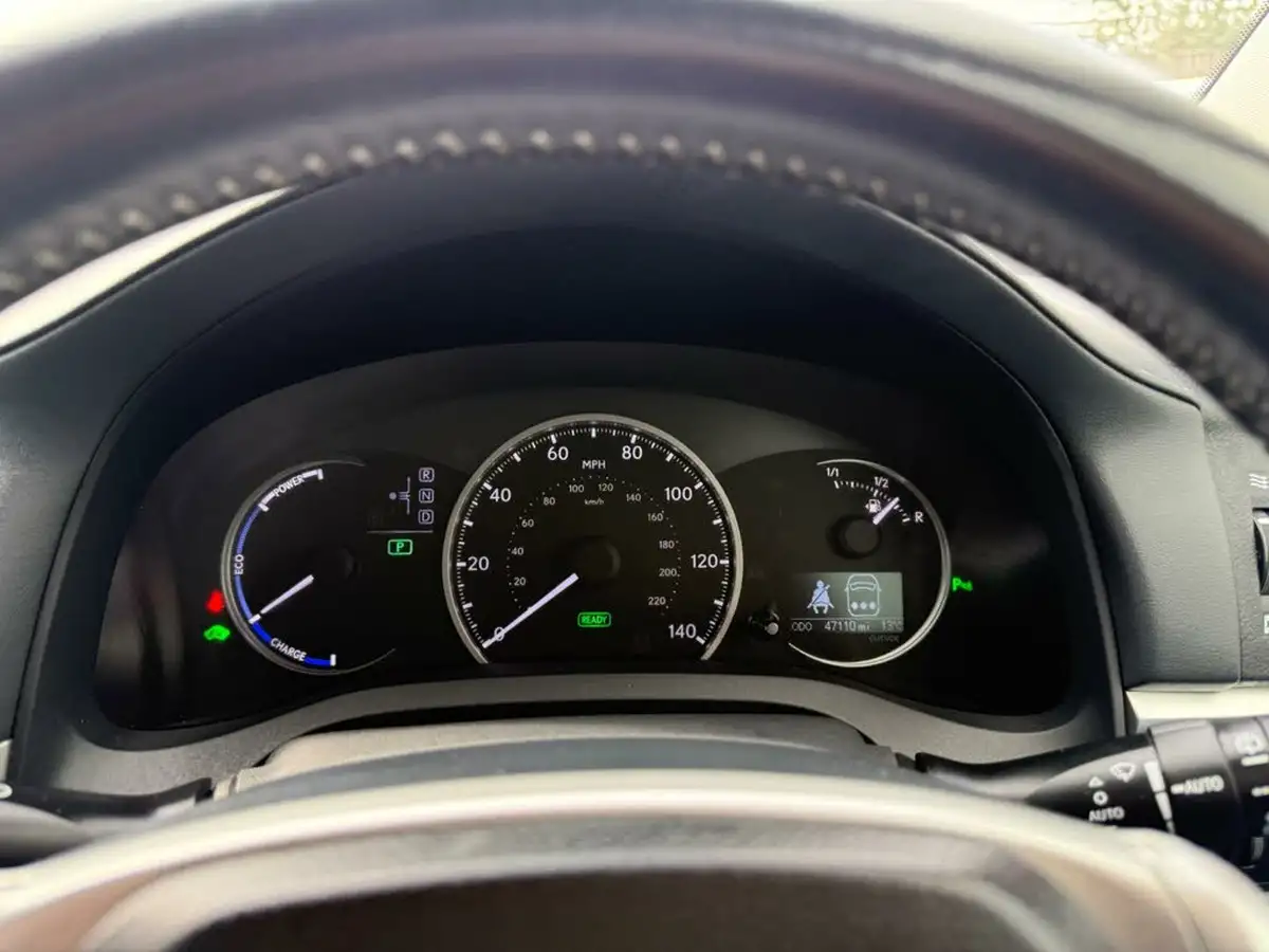 2012-lexus-ct-200h-18-se-l-premier-big-36
