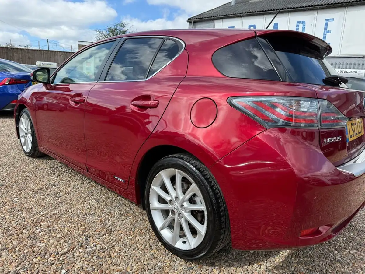 2012-lexus-ct-200h-18-se-l-premier-big-8