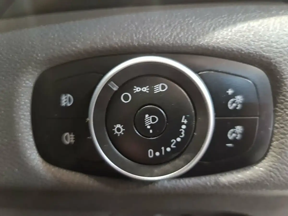 2022-ford-transit-20tdci-350-l2h2-leader-130pseu6d-rwd-panel-van-big-25