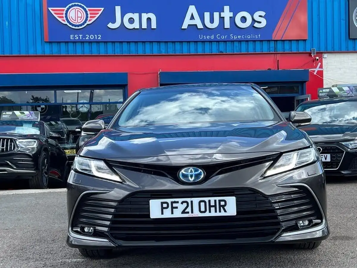 2021-toyota-camry-25-vvt-i-design-big-15