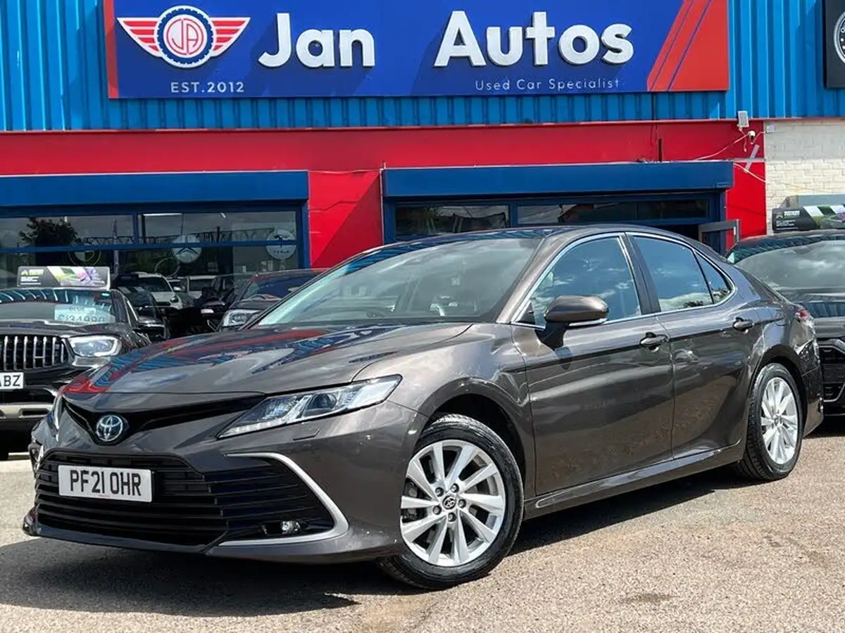 2021-toyota-camry-25-vvt-i-design-big-39