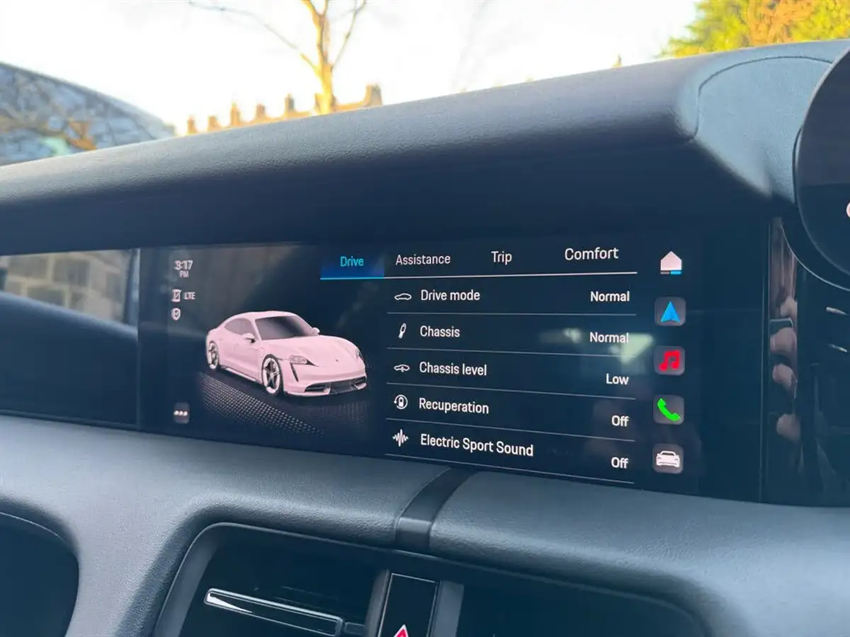 2020-porsche-taycan-e-4s-571ps-performance-battery-plus-big-31