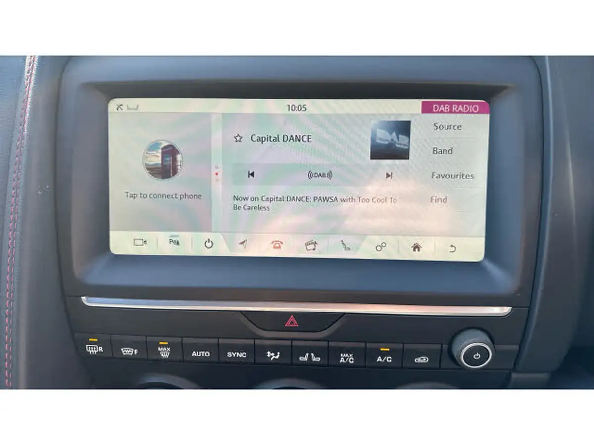 2020-jaguar-e-pace-20-i4d-chequered-flag-150ps-big-63