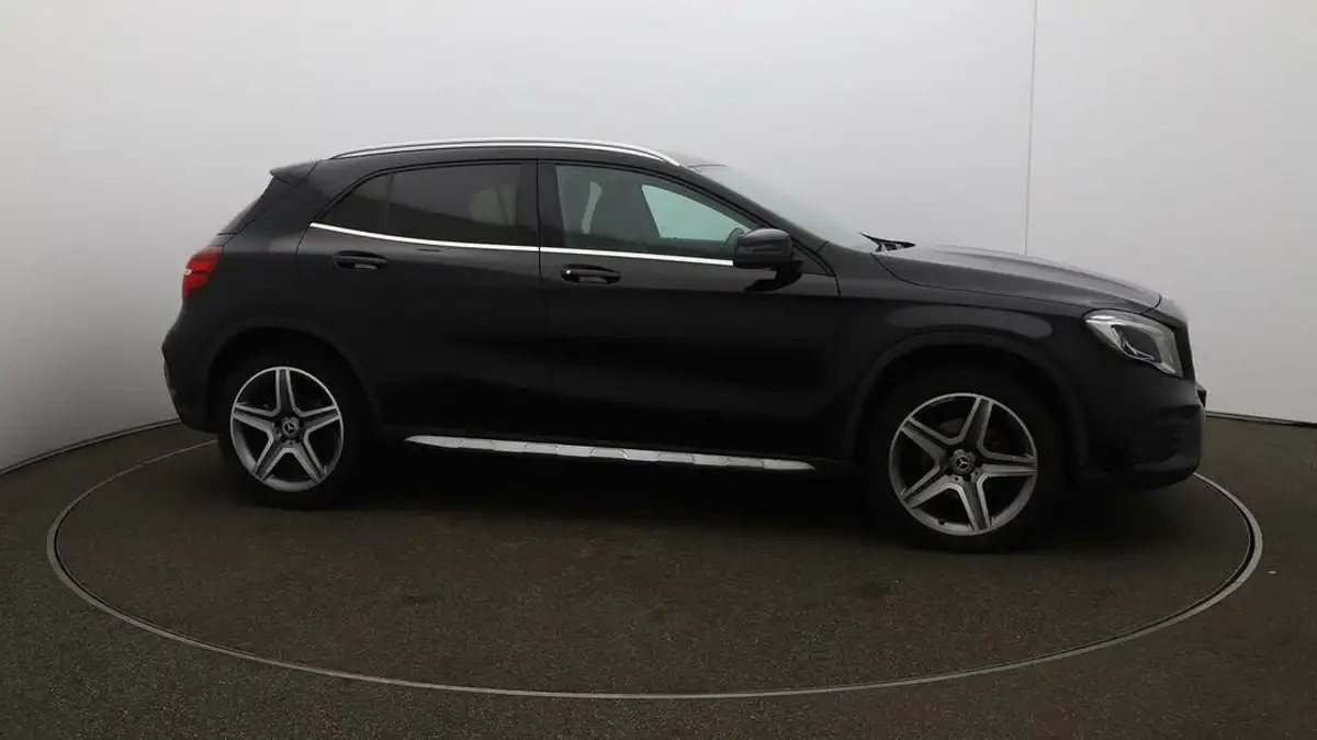 2020-mercedes-benz-gla-class-16-gla-180-amg-line-edition-7g-dct-big-45