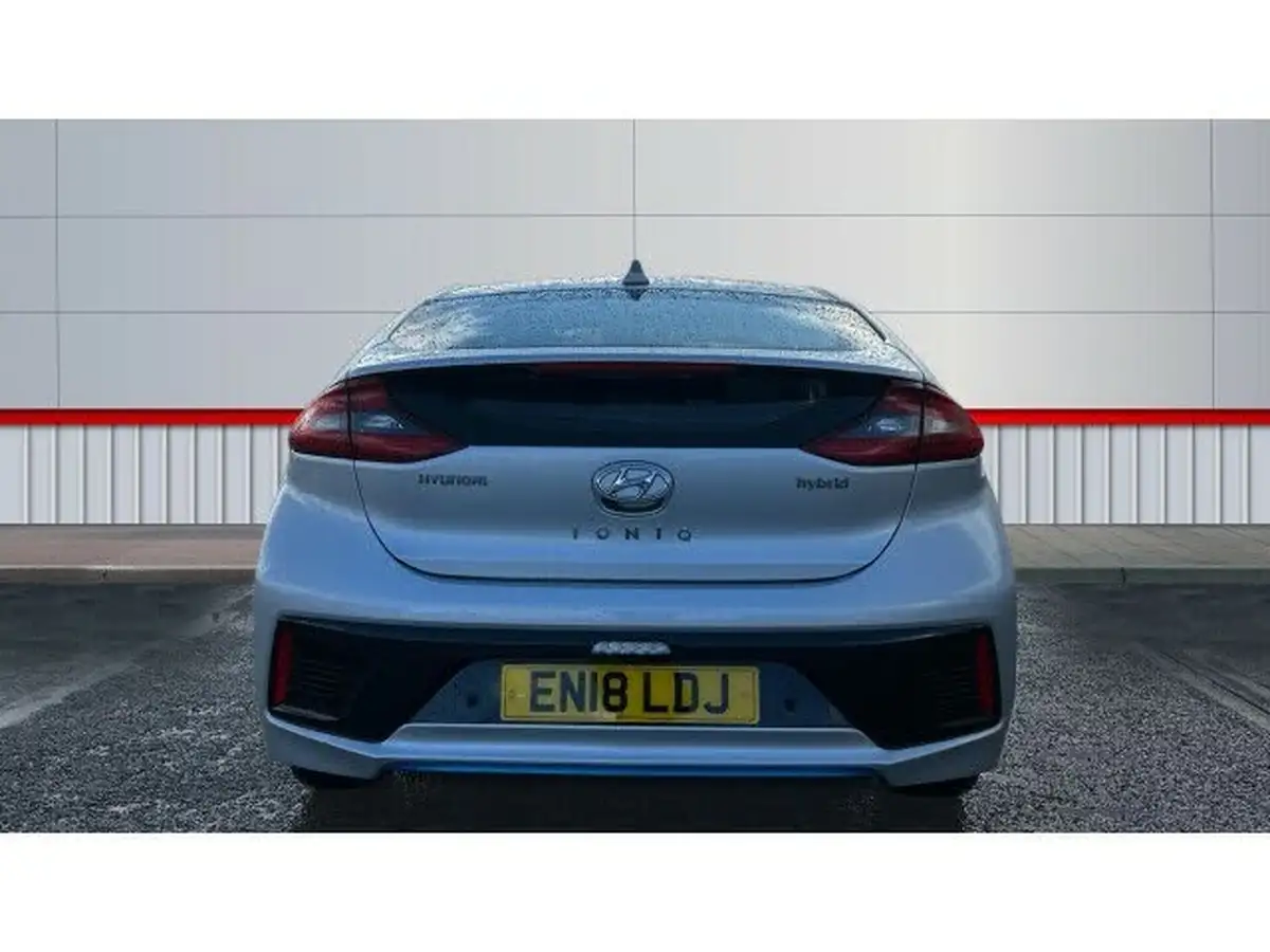 2018-hyundai-ioniq-16-gdi-premium-hybrid-big-5