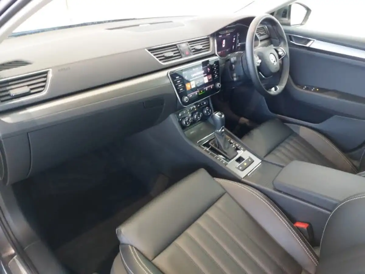 2023-skoda-superb-20-tsi-se-l-hatchback-big-4