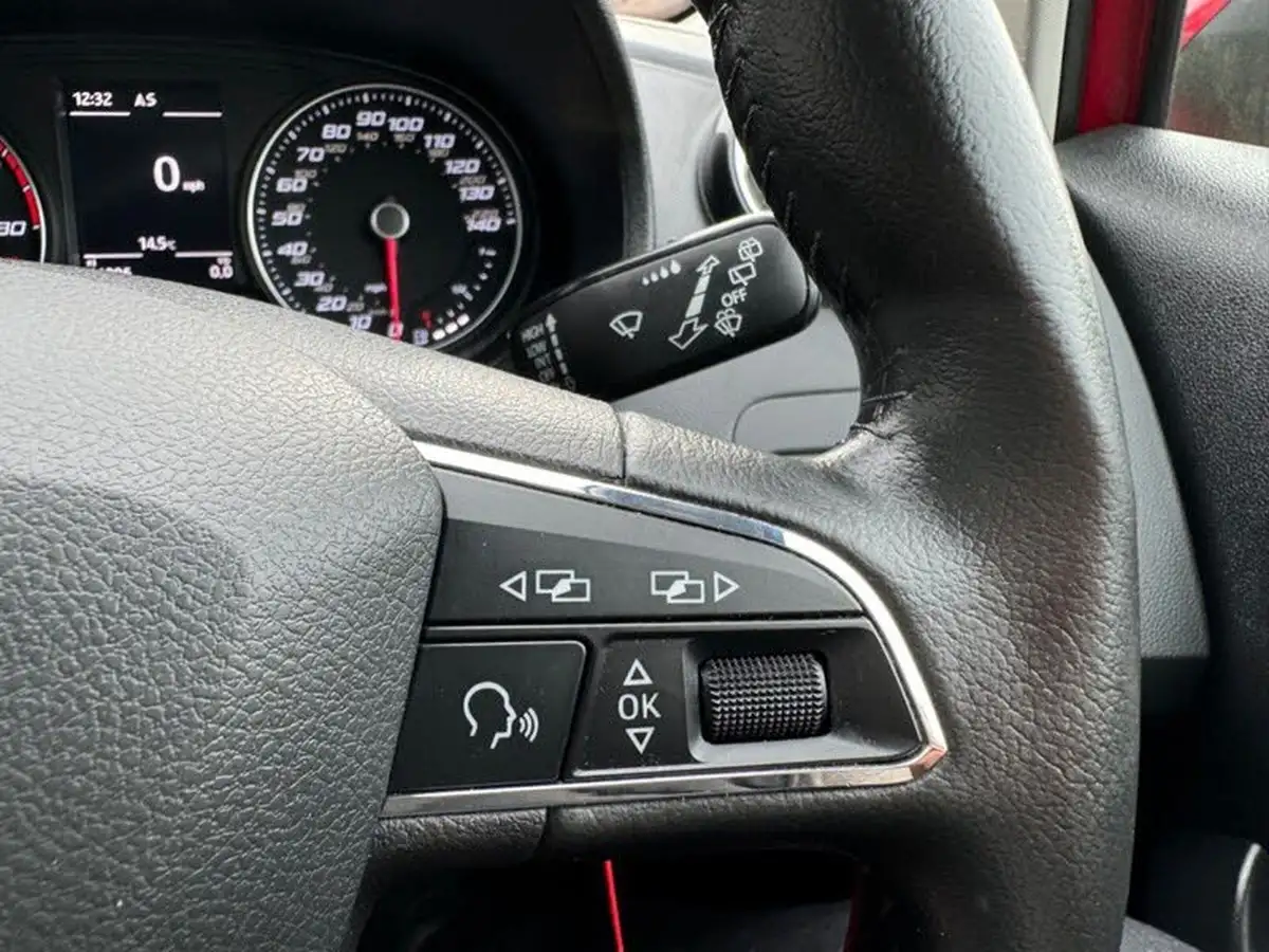 2017-seat-ibiza-10-se-technology-hatchback-5d-big-29