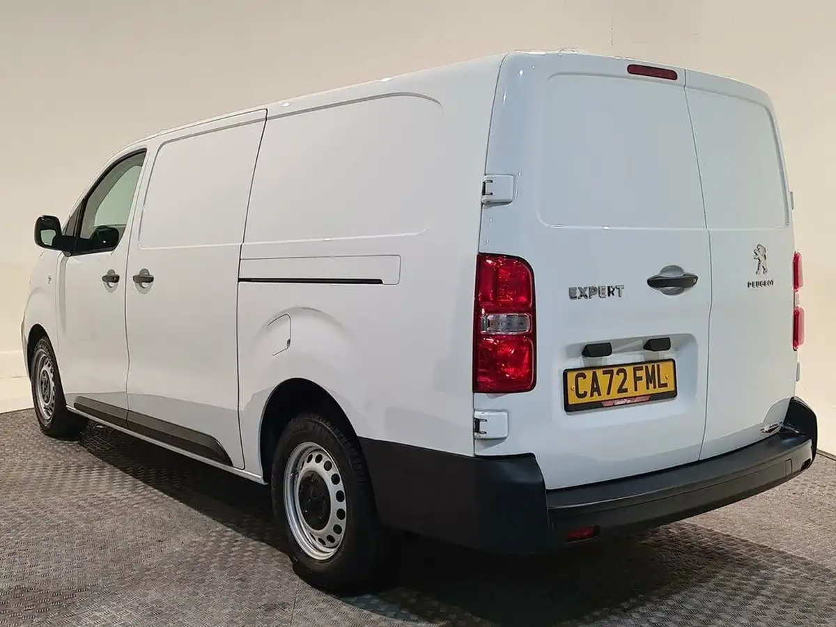2022-peugeot-expert-15-bluehdi-professional-premium-long-1000-big-3