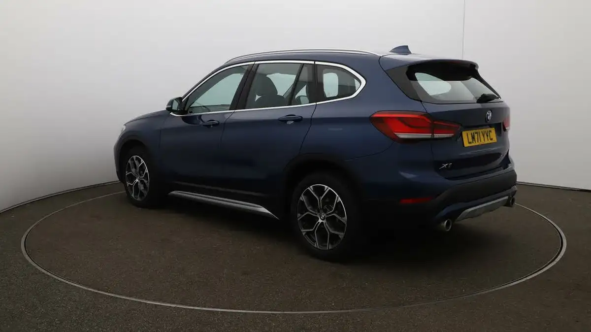 2021-bmw-x1-20-sdrive20i-xline-big-56