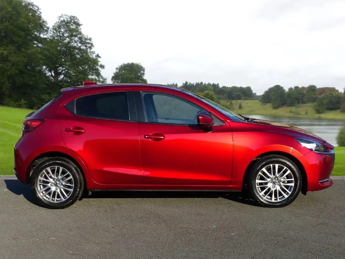 2020-mazda-mazda2-15-skyactiv-g-gt-sport-nav-light-stone-big-2
