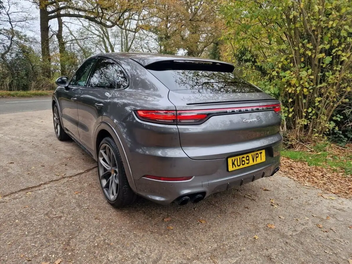 2019-porsche-cayenne-30-v6-s-big-12