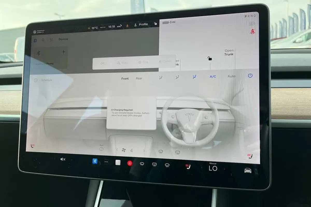 2020-tesla-model-3-e-long-range-big-29