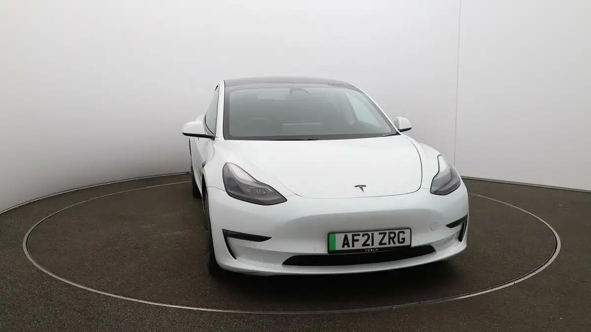 2021-tesla-model-3-e-long-range-4x4-big-32