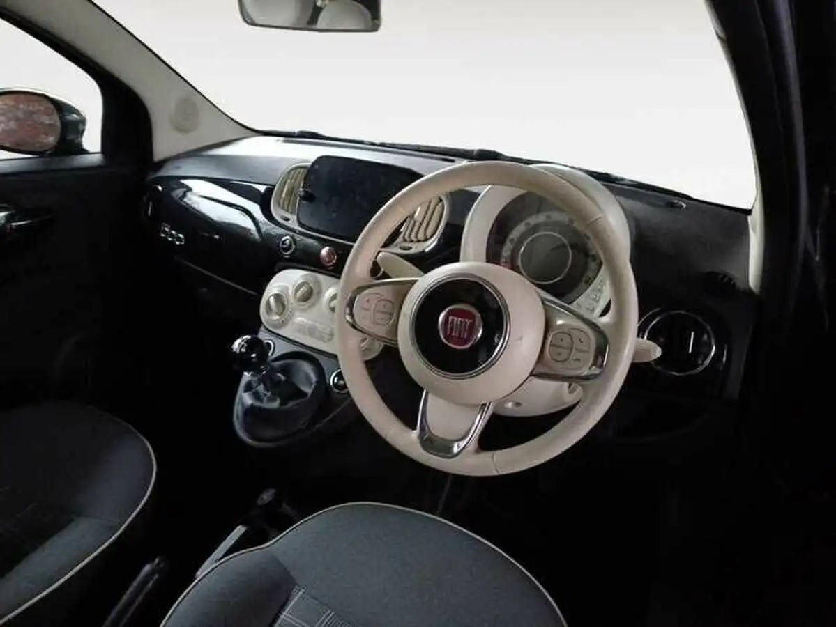 2021-fiat-500-10-lounge-big-4