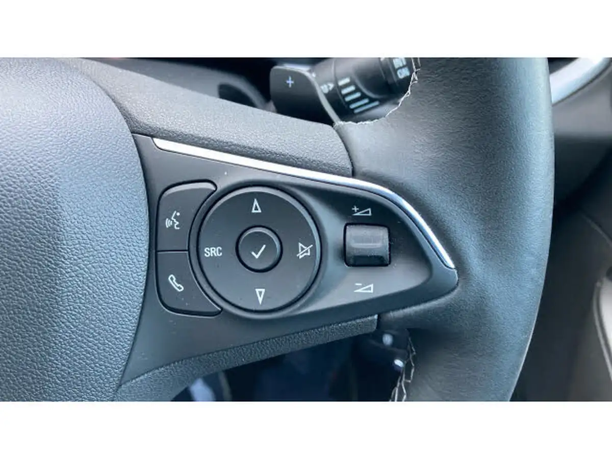 2024-vauxhall-grandland-12-gs-130ps-auto-big-21